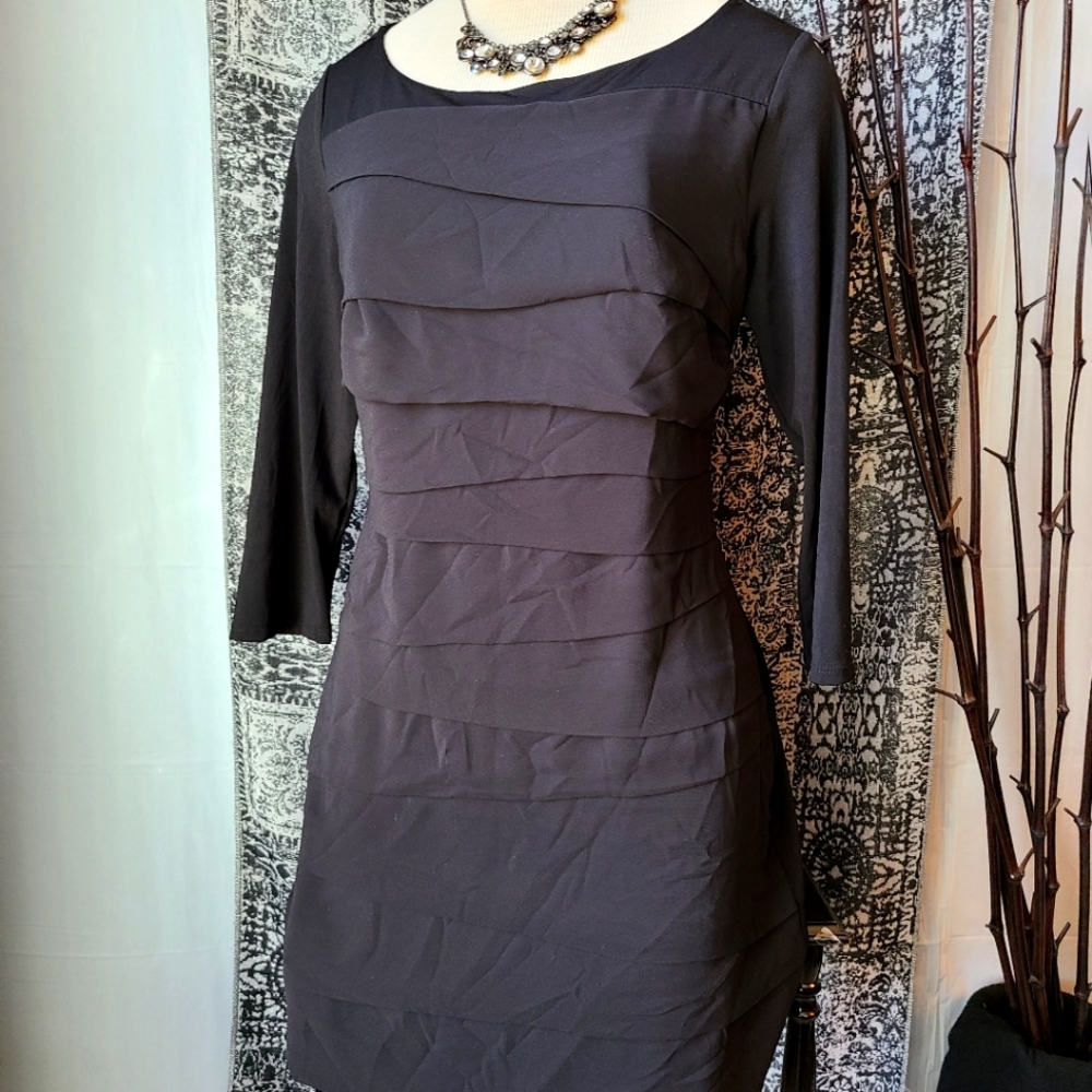 WHBM...BEAUTIFUL DRESS